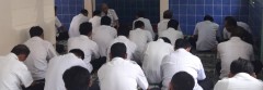 jamaah sholat dzuhur di mushola al huda Sekda Kendal