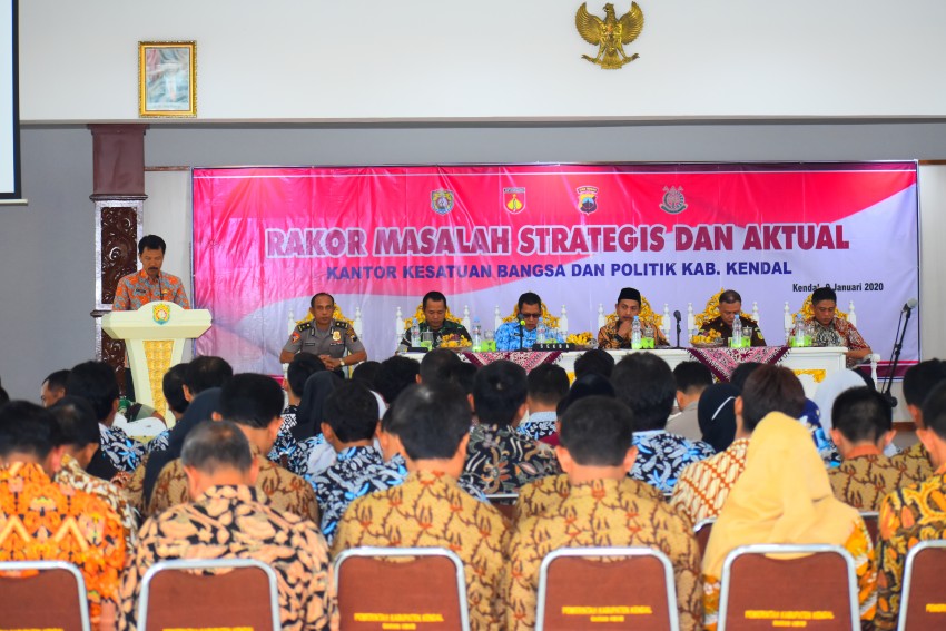 Rakor Masalah Strategis dan Aktual Kantor Kesbangpol Kendal