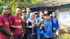 BUPATI KENDAL KEMBALI MENANAM POHON DI LERENG GUNUNG UNGARAN