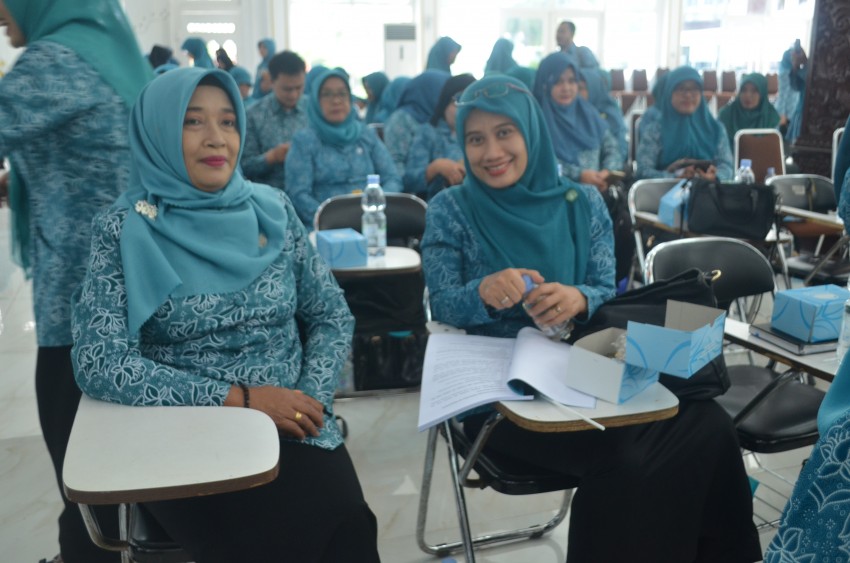 PEMBUKAAN RAKERDA PKK DI PENDOPO BAHUREKSO KENDAL