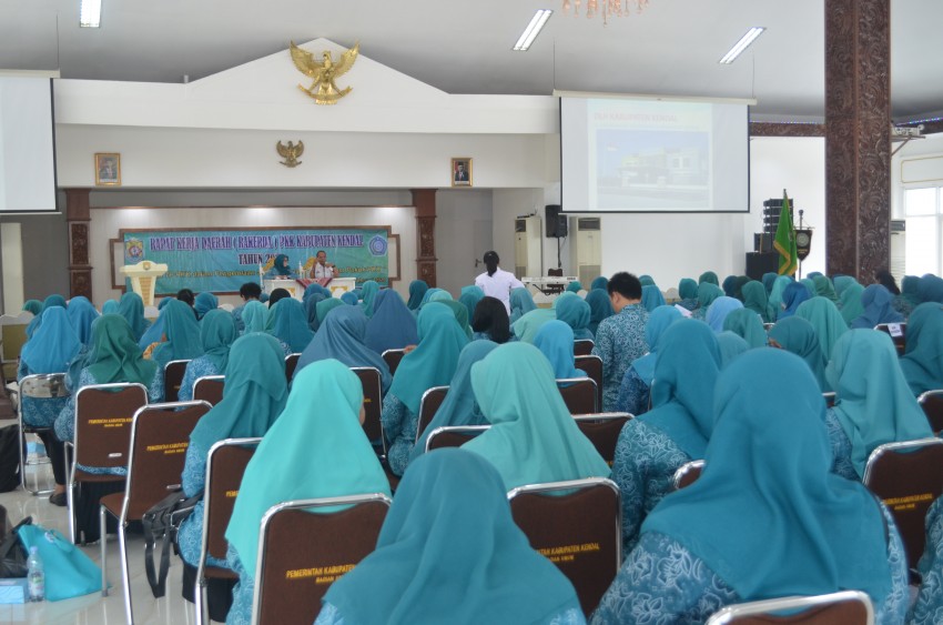 PEMBUKAAN RAKERDA PKK DI PENDOPO BAHUREKSO KENDAL