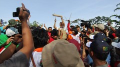 PENANAMAN POHON DI DESA SIDODADI PATEAN BARENG GUB JATENG & BUPATI KENDAL