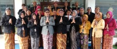 Setiap Tanggal 28 Pemkab Kendal Kenakan Pakaian Adat Jawa