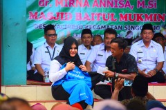 DIALOG BUPATI BERSAMA MASYARAKAT KALIREJO SELEPAS SHOLAT DZUHUR BERJAMAAH