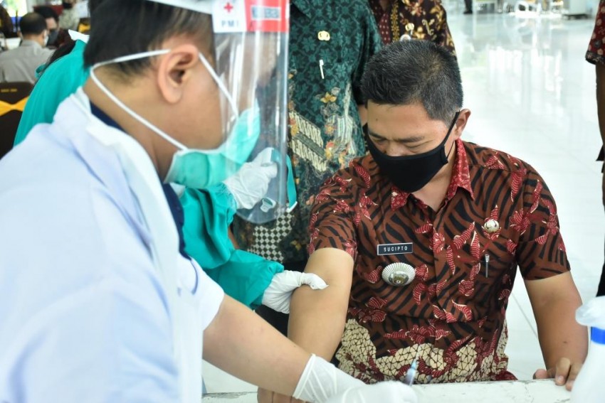 RAPID TEST DI PENDOPO TUMENGGUNG BAHUREKSO