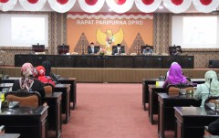 RAPAT PARIPURNA ISTIMEWA BAHAS HARI JADI KENDAL KE-415