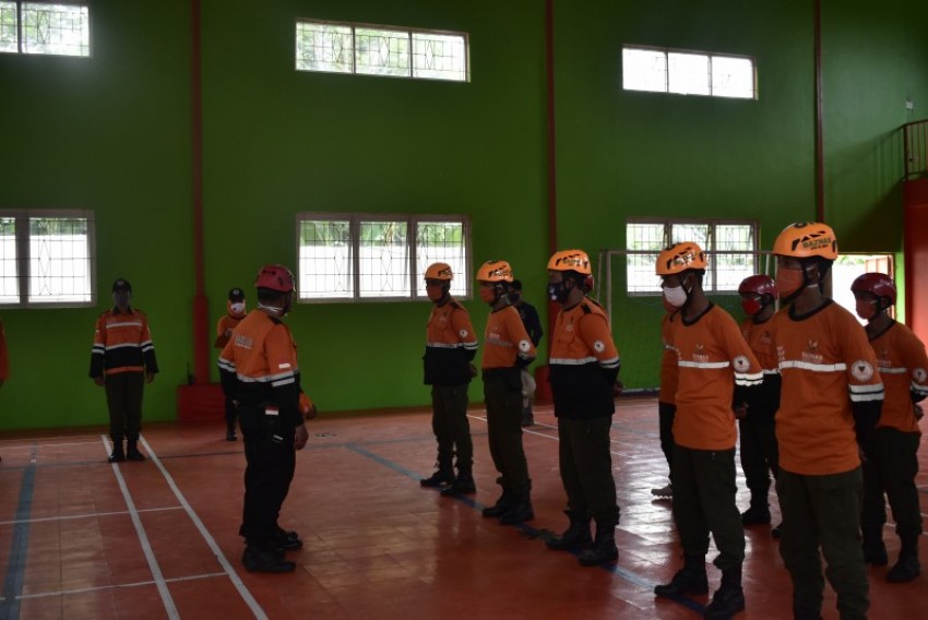 16 Relawan BTB Kendal Ikuti Pelatihan Water Rescue dengan Basarnas Semarang