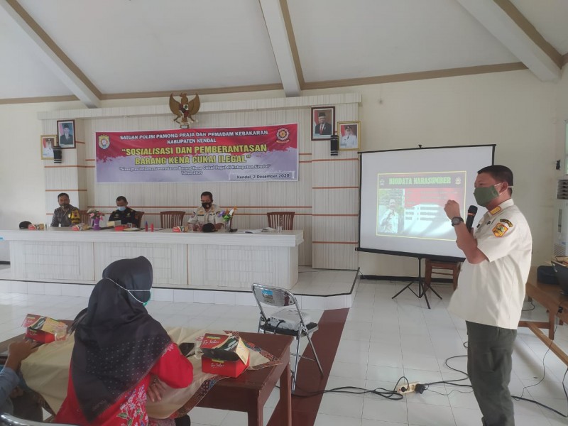 Satpolkar Kendal danTim Bea Cukai Semarang lakukan Sosialisasi Cukai Ilegal