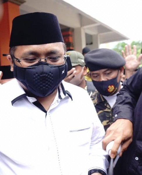 MENAG RI SILATURAHIM KE PENGSUH PONPES AL FADLU WAL FADILAH KALIWUNGU