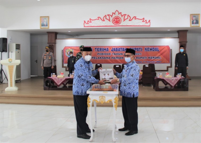 SEKDA MOH TOHA RESMI JABAT PLH BUPATI KENDAL