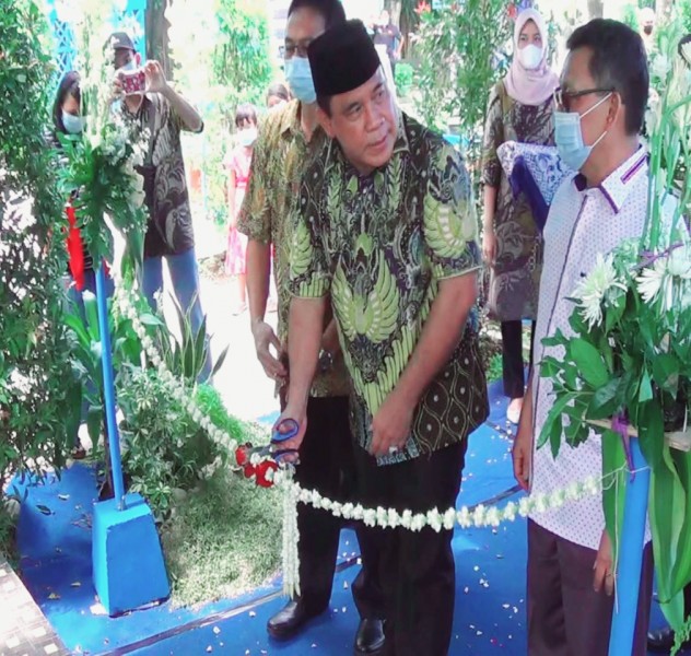 WAKIL BUPATI KENDAL RESMIKAN KASM DI TAMAN GAJAHMADA