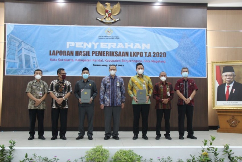 Bupati Kendal Menerima LHP BPK Perwakilan Jateng LKPD TA. 2020