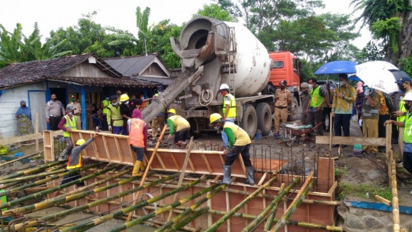 Cegah Klaster Pekerja Proyek, Bupati Minta Mandor Terapkan Prokes Ketat