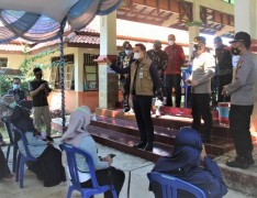 Pemkab Kendal Terus Memantau Percepatan Vaksinasi Bagi Masyarakat