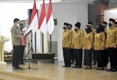 Bupati Kendal Kukuhkan Paguyuban Kades Bahurekso Kendal Periode 2021-2024