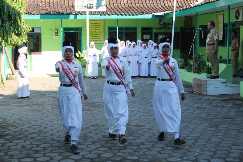 KECAMATAN NGAMPEL PERINGATI HARKITNAS