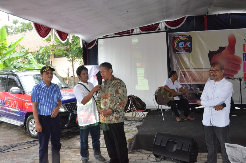RADIO SWARA KENDAL LAUNCHING WEBSITE DAN MOBIL OB VAN