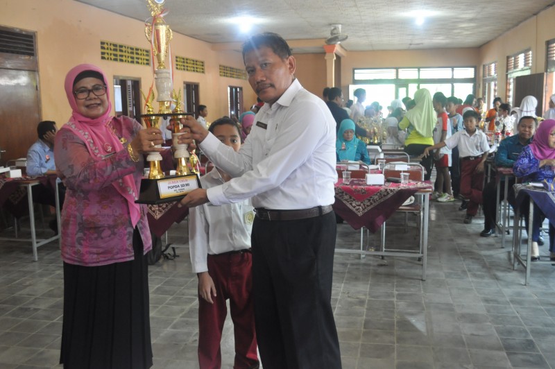 85 ATLET DUTA KECAMATAN KENDAL DILEPAS