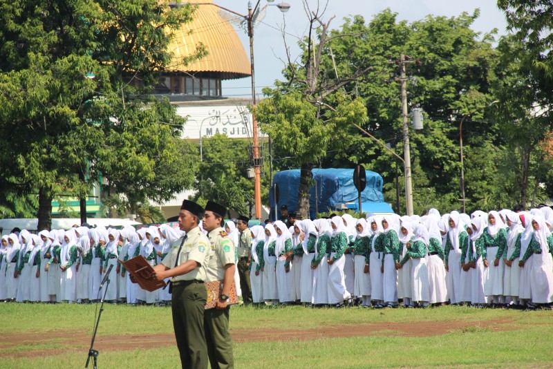 RIBUAN PELAJAR NU DEKLARASI ANTI RADIKALISME