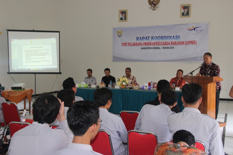 PEMKAB KENDAL BERKOMITMEN KUAT ENTASKAN KEMISKINAN