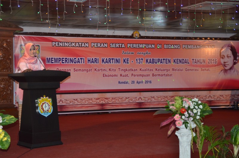 SETANGGUH APAPUN PEREMPUAN JANGAN LUPAKAN KODRATNYA