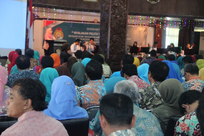 BUPATI MIRNA : PENDIDIKAN MERUPAKAN GERAKAN SEMESTA