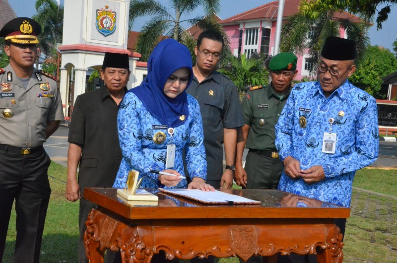 PERINGATAN HARKITNAS DIBARENGI DENGAN IKRAR KEPALA SKPD SE KABUPATEN KENDAL