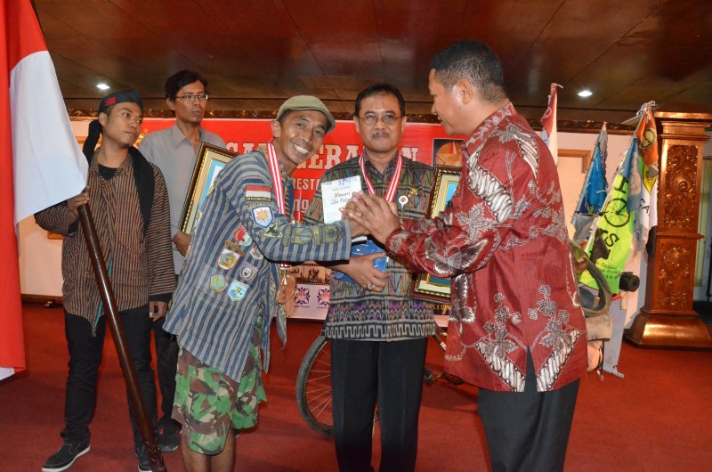 CINTA TANAH AIR, RONNY HARTONO SABET PENGHARGAAN REKOR DARI LEPRID