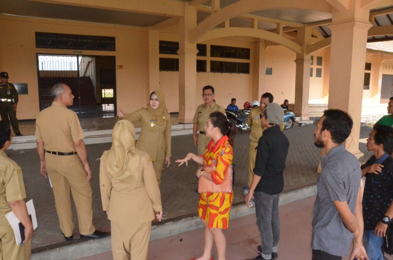 BUPATI TINJAU KESIAPAN KENDAL EXPO
