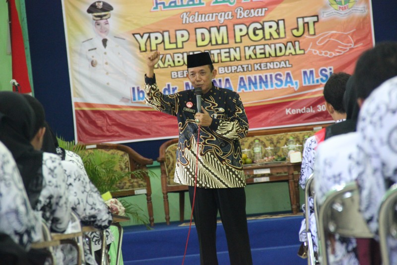 GURU DITUNTUT UNTUK TERUS TIMBA ILMU