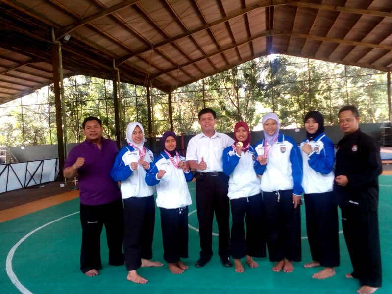 PENCAK SILAT KENDAL JUARA UMUM