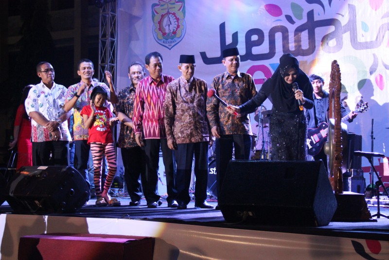 AJANG PROMOSI "KENDAL EXPO" DIBUKA BUPATI KENDAL