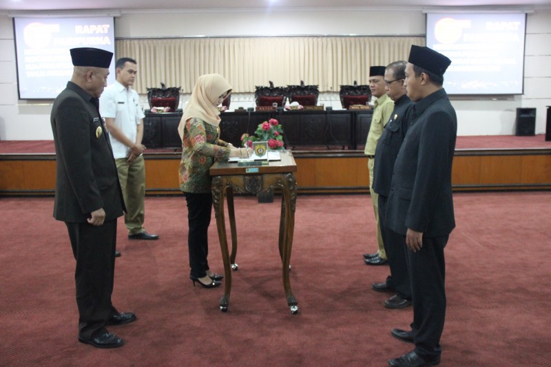 BUPATI DAN DPRD SEPAKATI RANCANGAN PERUBAHAN KUA-PPAS
