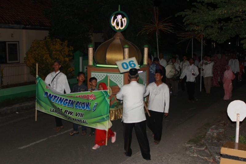 PERUM GPM GELAR FESTIVAL KARNAVAL  DAN TAKBIR KELILING