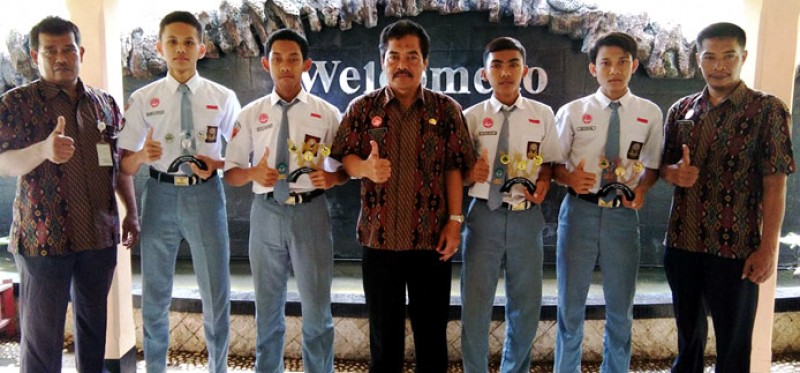 SMKN 2 KENDAL BERHASIL RAIH  EMPAT MEDALI TINGKAT JATENG