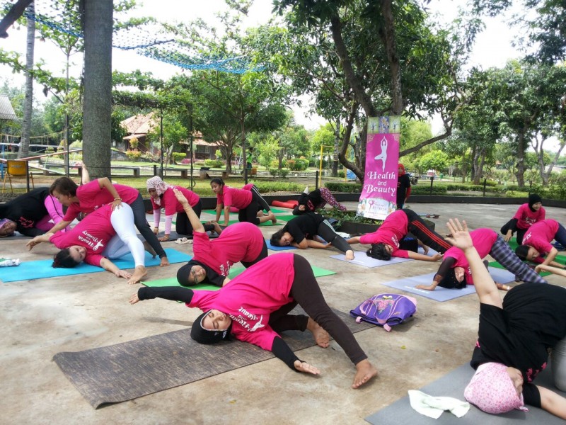 YOGA, SENAM KEBUGARAN YANG MASIH BELUM DIKENAL DI KENDAL