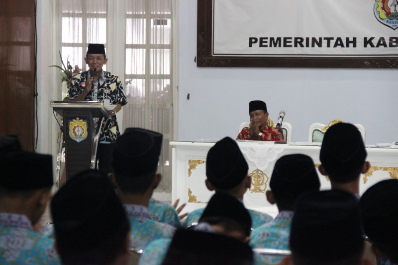 KONTINGEN MAPSI KENDAL DILEPAS