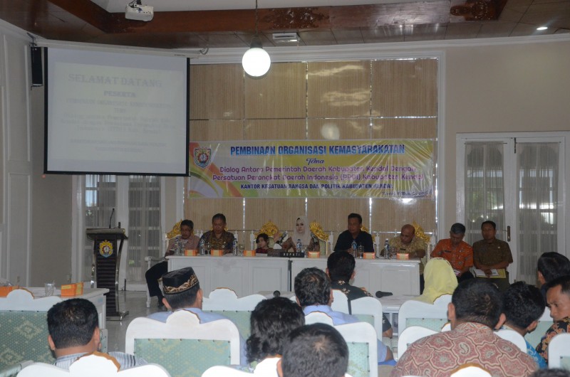 BUPATI KENDAL HARAPKAN SINERGI YANG APIK ANTARA PERANGKAT DESA DANGAN JAJARAN PEMKAB KENDAL