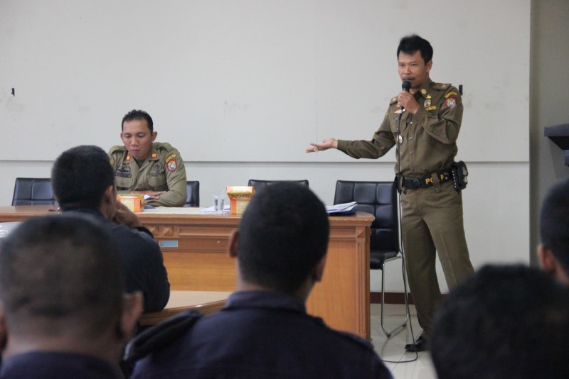 PAKAIAN PDL LENGKAP UNTUK 20 ANGGOTA LINMAS