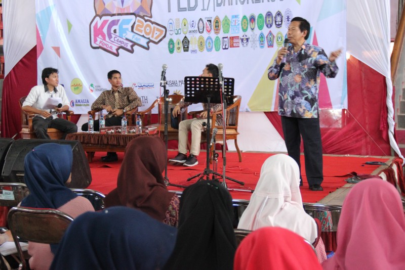 KENDAL CAMPUS FAIR DISERBU PENGUNJUNG