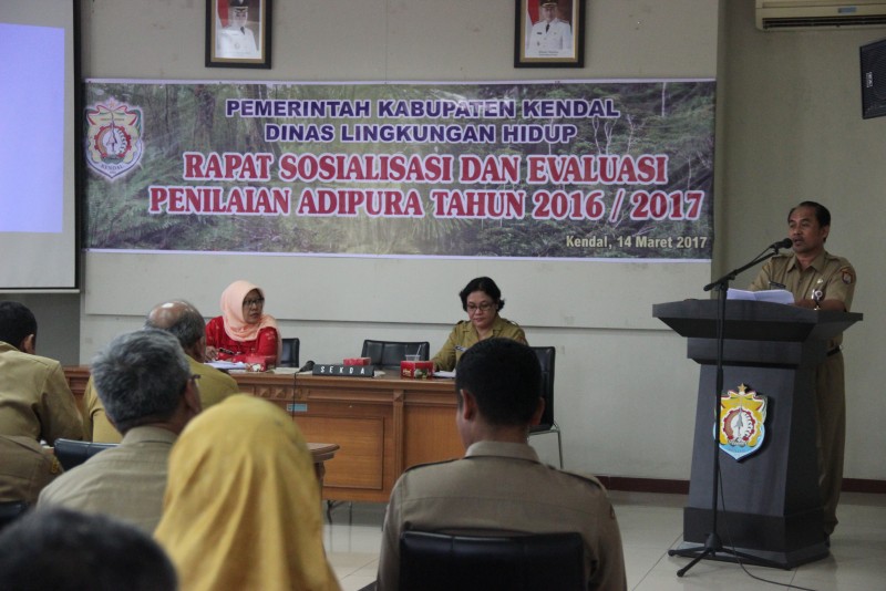 SATUKAN LANGKAH  KEJAR ADIPURA