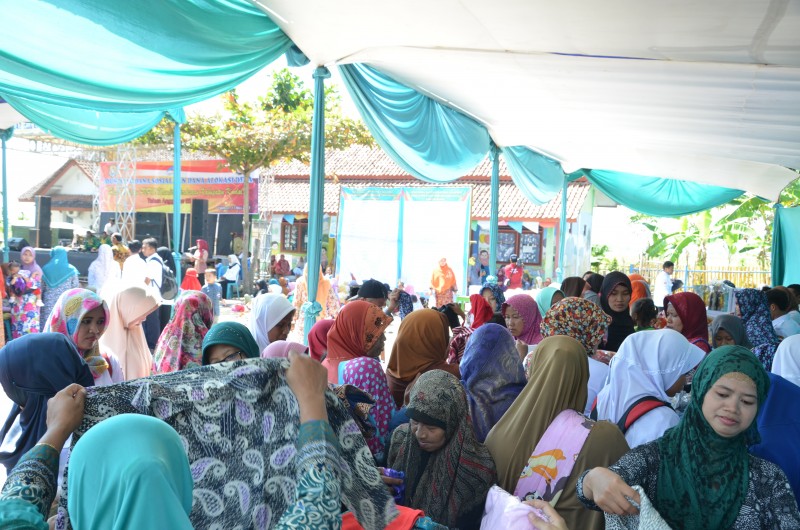 UPK PNPM KENDAL 2016 SALURKAN 1,2 MILYAR DANA SOSIAL DAN DANA ALOKASI DESA