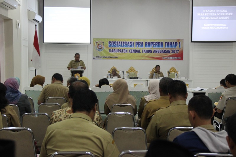 ENAM RAPERDA DISOSIALISASIKAN