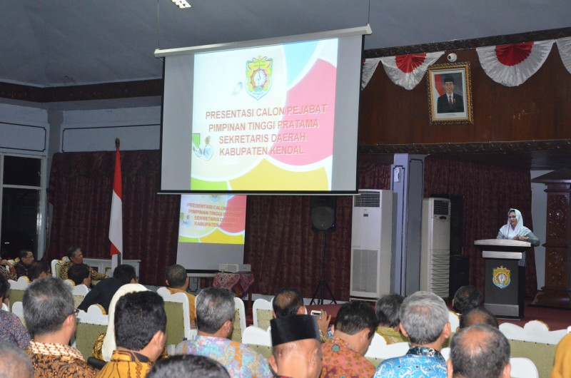 BUPATI KENDAL : SEKDA BARU HARUS KOMUNIKATIF DAN KREATIF