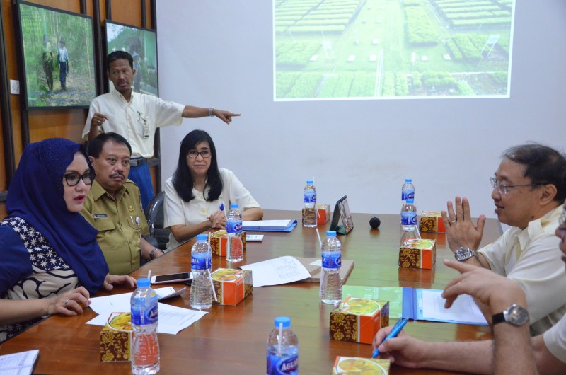 PEMKAB KENDAL JALIN KERJASAMA PT RPI HIJAUKAN PULAU TIBAN  DAN KOTA KENDAL