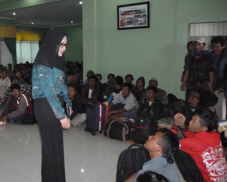 PEMKAB KENDAL FASILITASI KEPULANGAN 85 NELAYAN DARI MIMIKA PAPUA