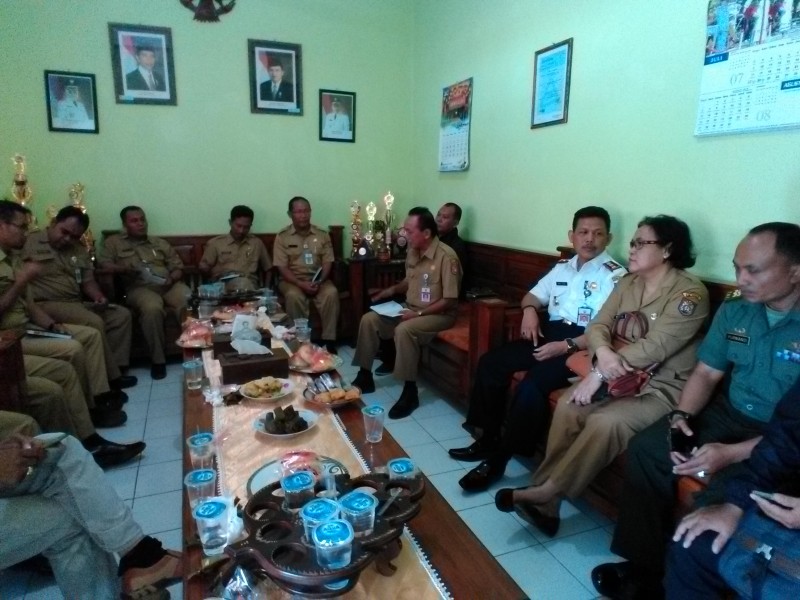 TIM GABUNGAN KENDAL TINJAU PROYEK TOL