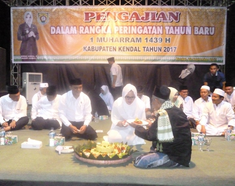 SAMBUT TAHUN BARU HIJRIYAH, BUPATI BERDOA BERSAMA MASYARAKAT