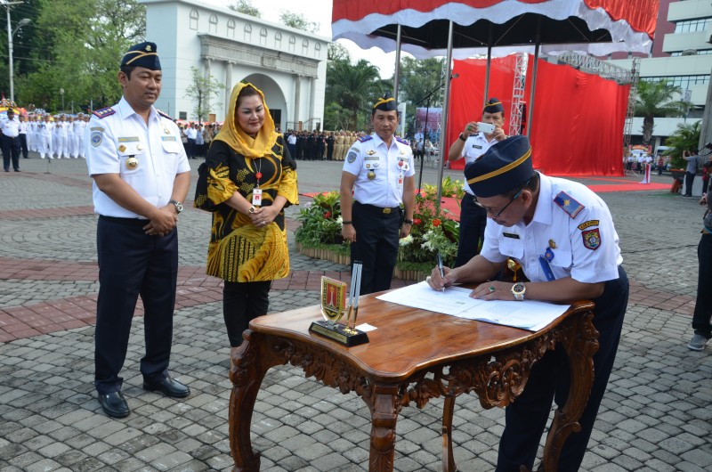 KENDAL DAN SEMARANG TANDA TANGANI KESEPAKATAN BIDANG PERHUBUNGAN