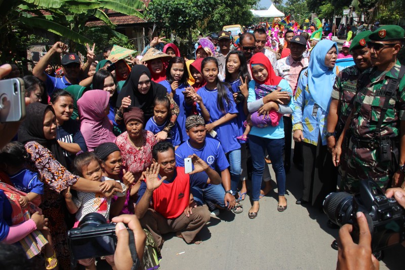 LARUNG SESAJI DAN PESTA RAKYAT WARGA KOROWELANG KULON